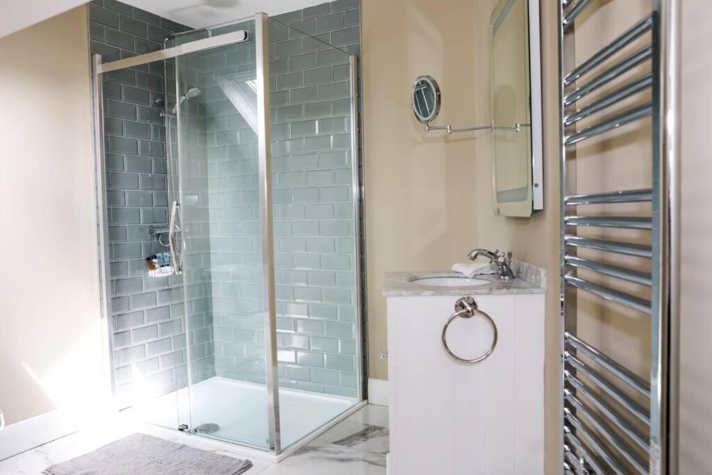 5* Self Catering Villa Nenagh Exterior photo